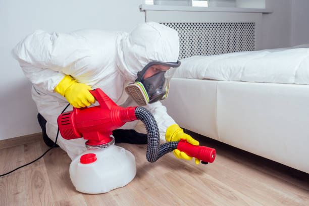 Best Pest Removal Services  in Emporia, KS